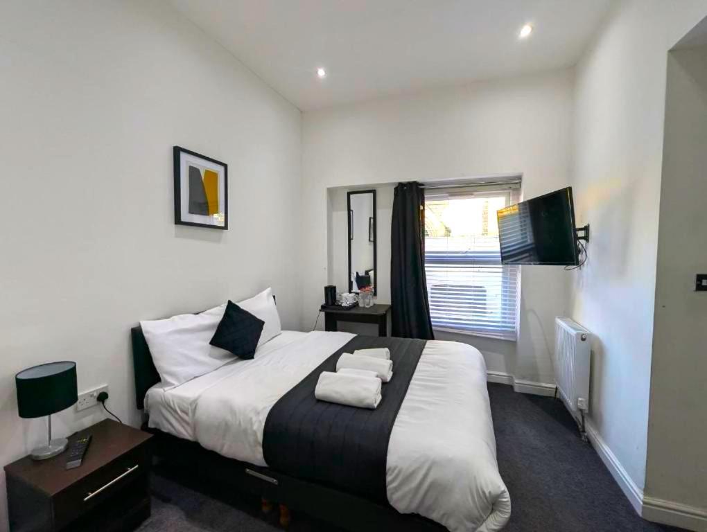 Oyo Firs Lodge London Heathrow Hounslow Exterior foto